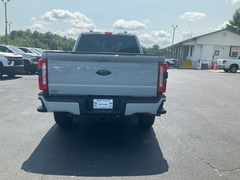 New 2026 Ford F250 Lariat w/ Black Appearance Package AWD/4WD image 6