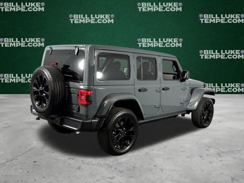 Used 2025 Jeep Wrangler Unlimited Sahara w/ Safety Group image 5