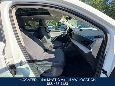 Certified 2023 Volkswagen Taos SE w/ Panoramic Sunroof Package FWD image 26