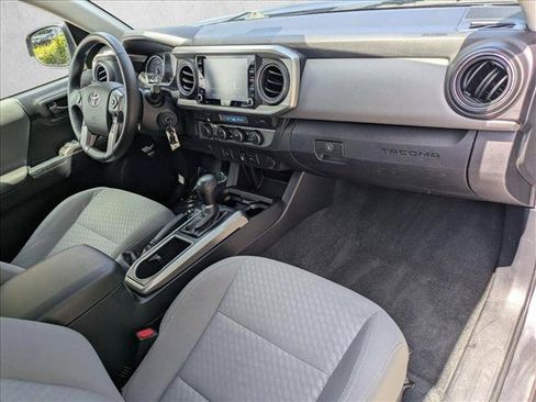 Used 2022 Toyota Tacoma SR5 AWD/4WD image 20