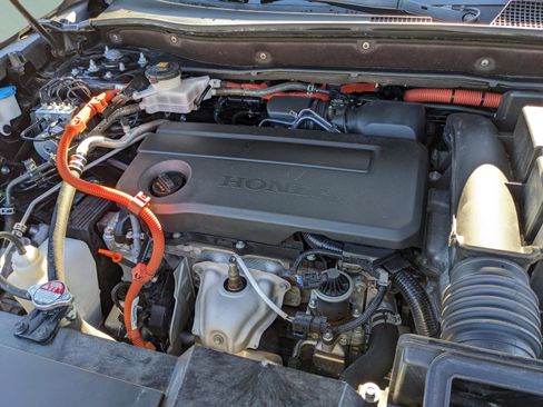 Used 2023 Honda CR-V Sport Touring image 12