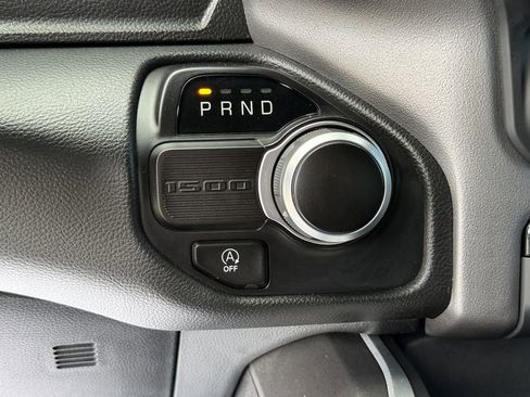 Used 2023 RAM 1500 Big Horn RWD image 28