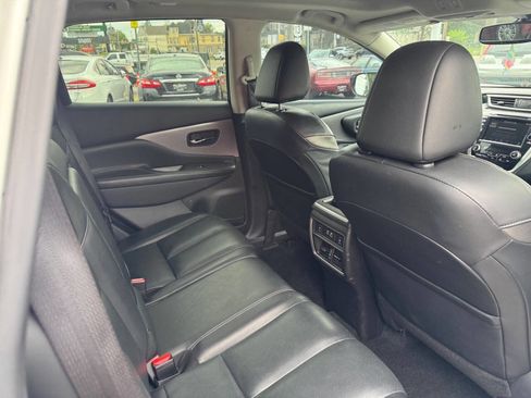 Used 2019 Nissan Murano SL w/ SL Technology Package AWD/4WD image 16