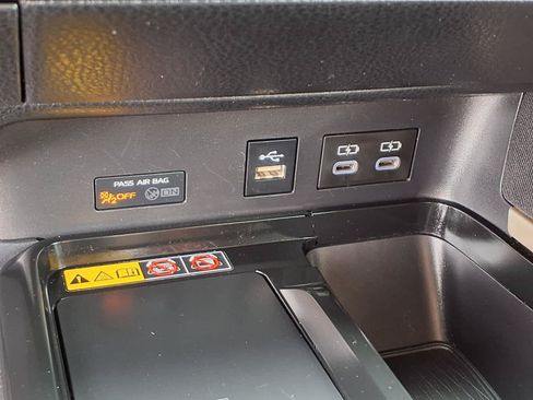 Used 2025 Toyota Camry LE FWD image 24