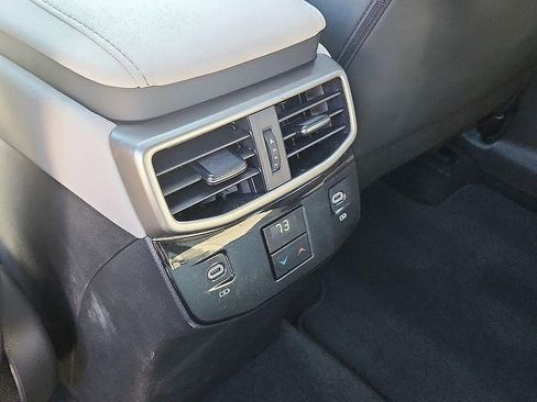 Used 2024 Lexus RX 350 Premium image 11