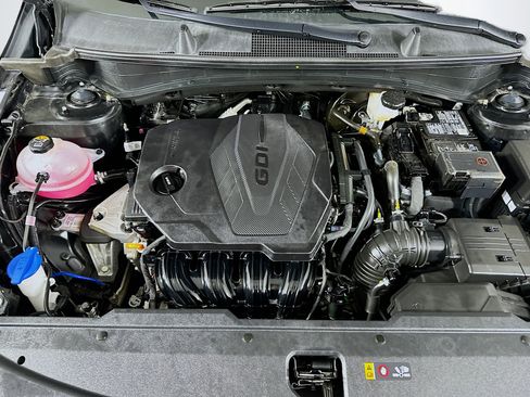 Used 2025 Kia Sportage LX image 32