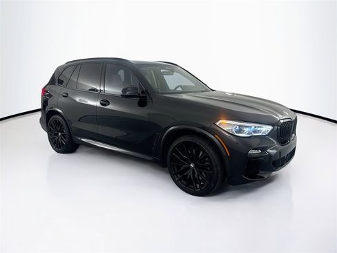 Used 2020 BMW X5 xDrive40i w/ M Sport Package image 3
