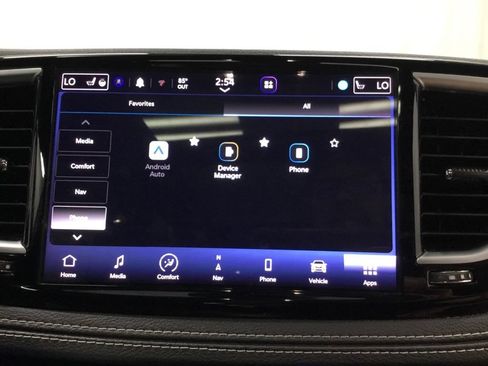 Used 2022 Chrysler Pacifica Limited w/ S Appearance Package FWD image 34
