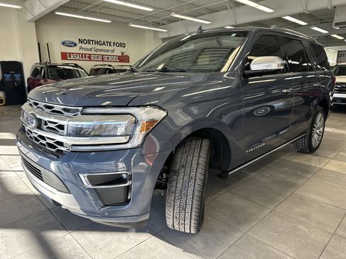 Used 2022 Ford Expedition Platinum image 18