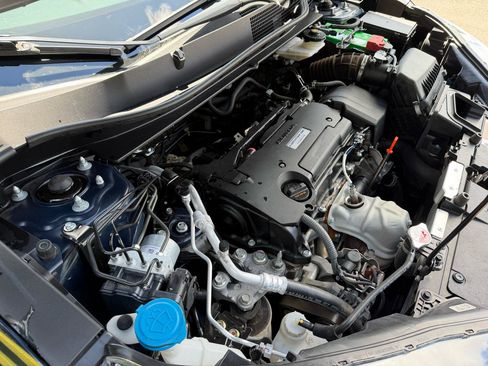 Used 2017 Honda CR-V LX image 32