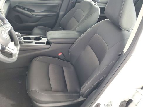 Used 2023 Nissan Altima 2.5 SV image 12