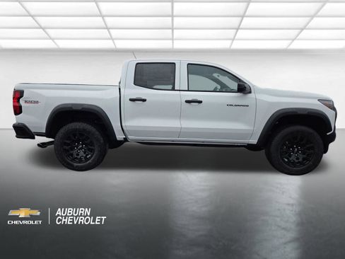 New 2026 Chevrolet Colorado Trail Boss AWD/4WD image 2