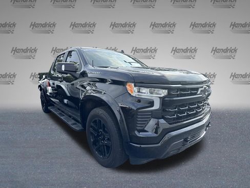 Used 2025 Chevrolet Silverado 1500 RST w/ Convenience Package II RWD image 2