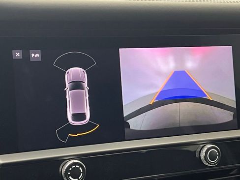 Certified 2023 Porsche Macan GTS image 15