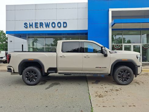 New 2026 GMC Sierra 2500 AT4 w/ AT4 Premium Plus Package AWD/4WD image 7