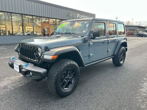 Used 2024 Jeep Wrangler Willys image 23