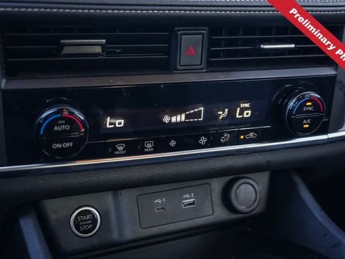 Used 2023 Nissan Rogue SV FWD image 20
