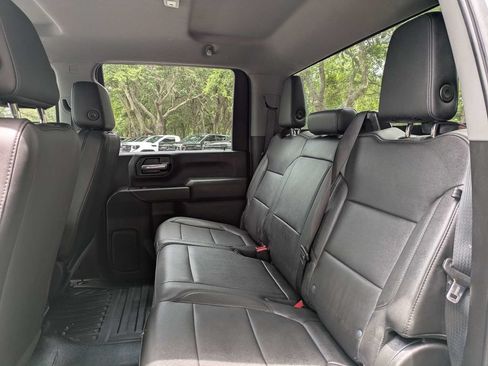 Used 2021 GMC Sierra 2500 2WD Crew Cab w/ Convenience Package image 14