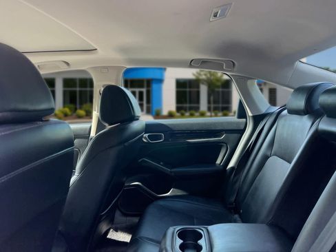 Used 2023 Honda Civic Touring image 26