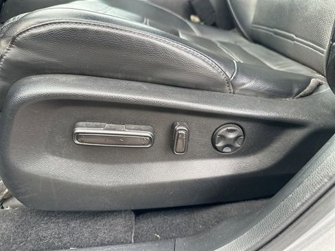 Used 2019 Honda CR-V Touring image 19