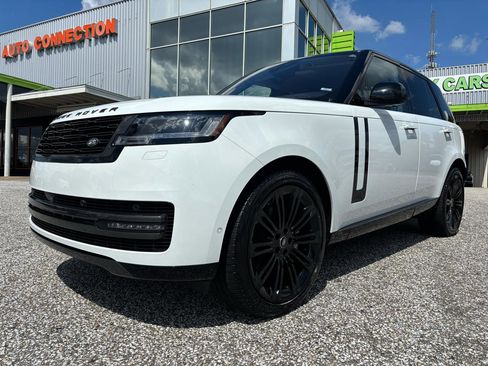 Used 2022 Land Rover Range Rover SE AWD/4WD image 9