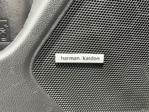 Used 2018 Subaru Outback 3.6R Limited w/ Popular Package #2 image 29