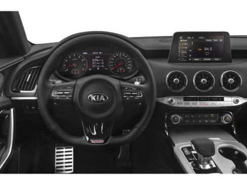 Used 2019 Kia Stinger GTS RWD image 10