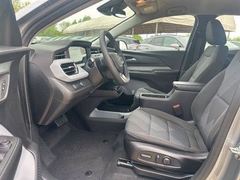 New 2027 Chevrolet Bolt LT w/ Comfort Package FWD image 9