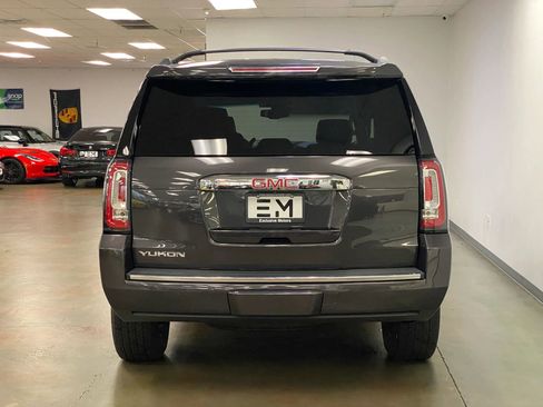 Used 2017 GMC Yukon Denali w/ Open Road Package AWD/4WD image 11