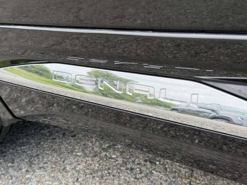 Certified 2024 GMC Terrain Denali w/ Denali Premium Package AWD/4WD image 5