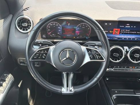 Used 2025 Mercedes-Benz GLA 250 image 25