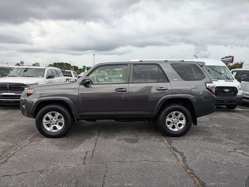 Used 2018 Toyota 4Runner SR5 Premium AWD/4WD image 7