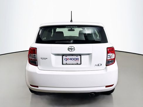 Used 2010 Scion xD image 6