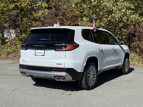 New 2026 GMC Acadia Denali w/ Super Cruise Package image 5