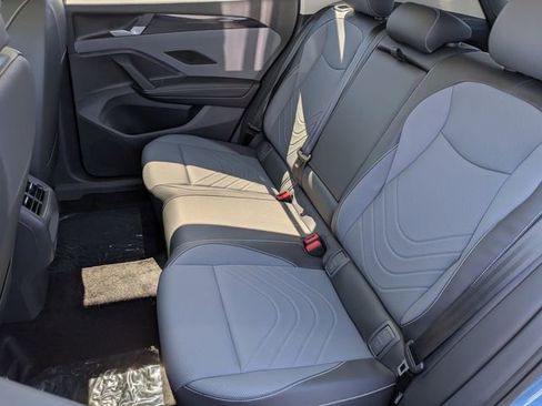 New 2026 Volkswagen Tiguan SE image 27