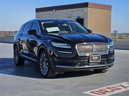 Certified 2022 Lincoln Nautilus Reserve w/ Equipment Group 201A image 3