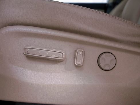 Used 2023 Honda Odyssey EX-L image 24