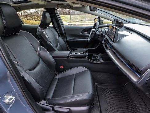 Used 2024 Toyota Prius Limited w/ Limited Premium Package image 47