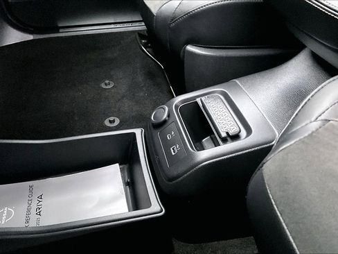 Used 2023 Nissan Ariya AWD image 15