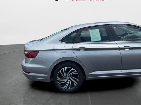 Used 2021 Volkswagen Jetta SEL FWD image 4
