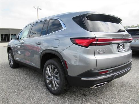 New 2026 Buick Enclave Preferred w/ Power Package image 4