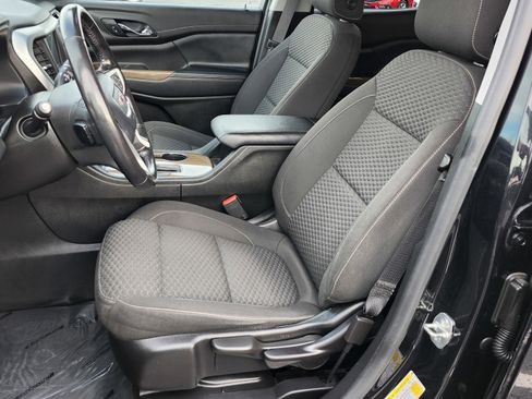 Used 2019 GMC Acadia SLE image 23