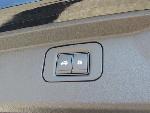 New 2026 Nissan Armada Platinum image 6