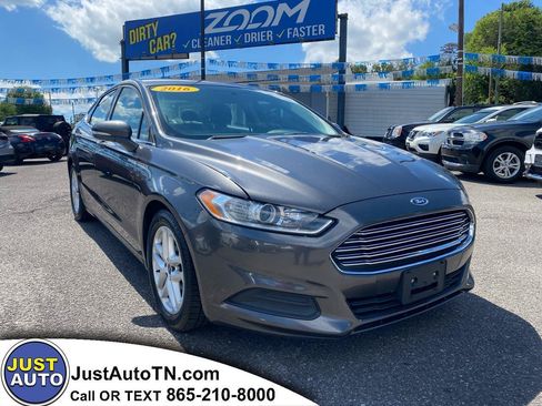 Used 2016 Ford Fusion SE FWD image 1