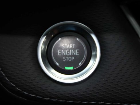 Used 2026 Chevrolet Equinox LT FWD image 35