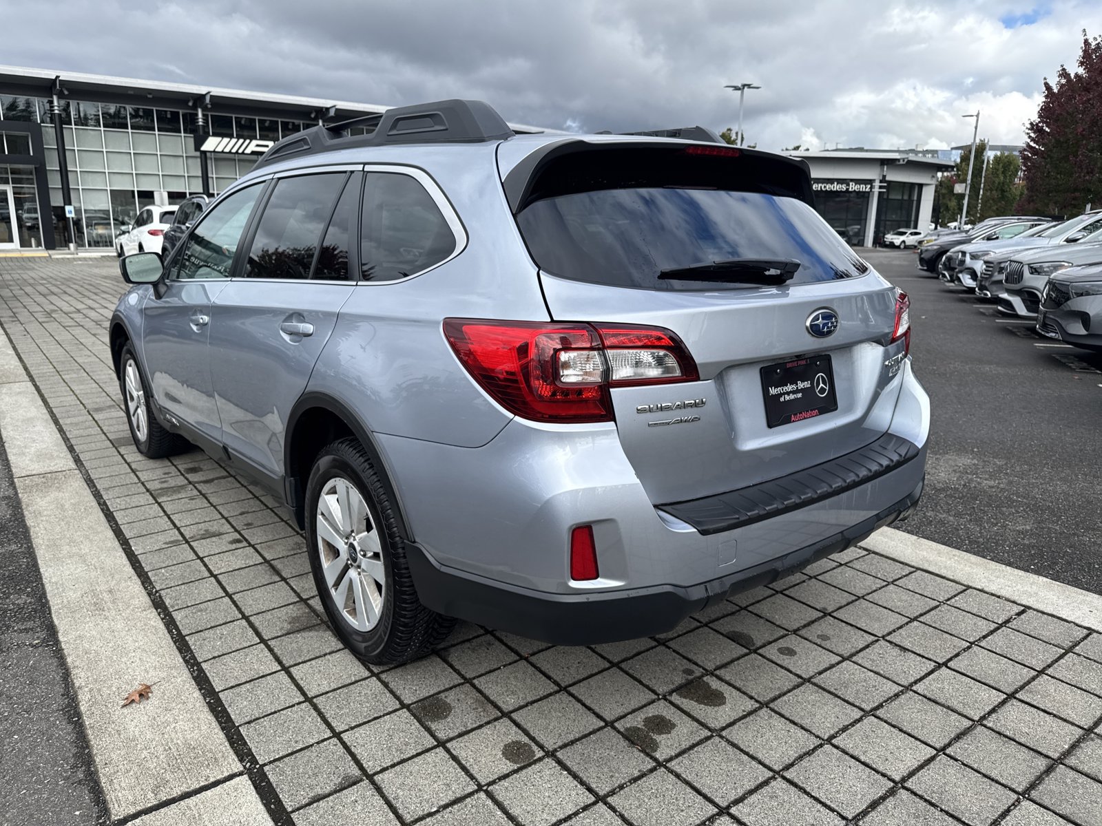 Used 2015 Subaru Outback 2.5i Premium AWD/4WD image 8