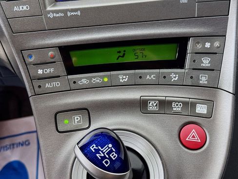 Used 2015 Toyota Prius Three FWD image 18