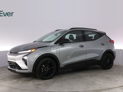 Used 2027 Chevrolet Bolt RS w/ Technology Package FWD image 18