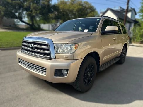 Used 2014 Toyota Sequoia SR5 image 1