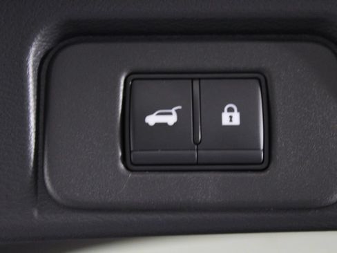 Certified 2024 Nissan Rogue SV w/ SV Premium Package FWD image 18